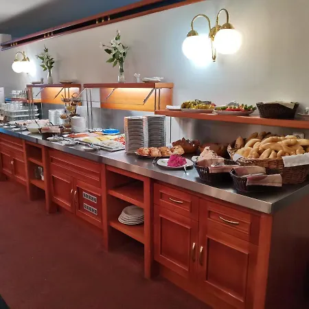 Hotel Svratka 酒店
